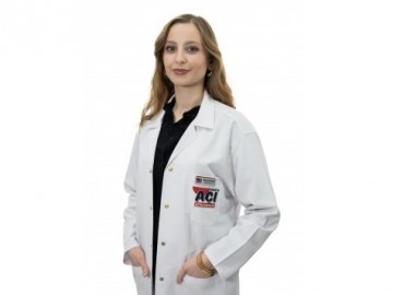 MÜGE ÖZGÖÇMEN İNGİLİZCE ÖĞRETMENİ